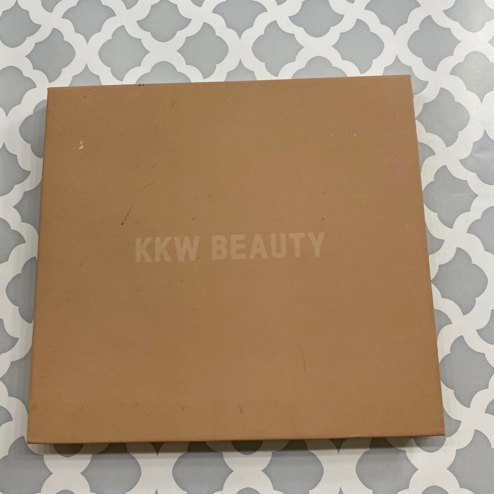 KKW Beauty Highlighter Palette!